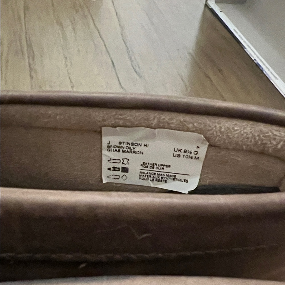 Clarks Men's Brown Chukka Boots - Picture 5 of 6